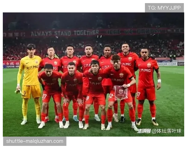 哈维高位逼抢关键战压制防守体系，中场组织者主导比赛趋势
